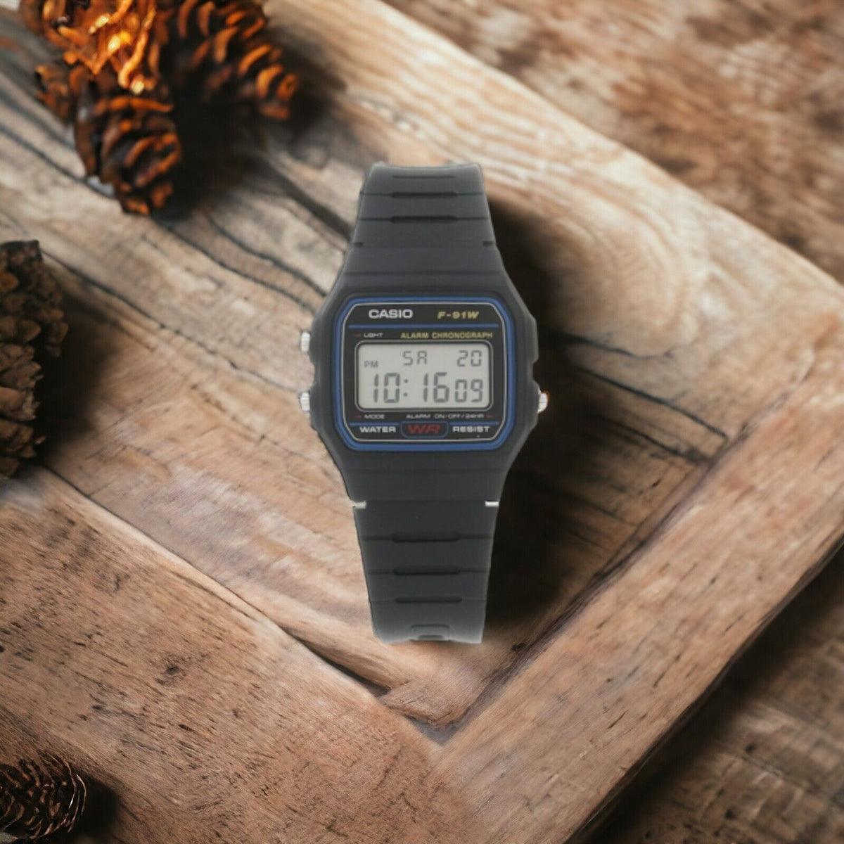 Casio F-91W Unisex Digitaluhr Schwarz – Armbanduhr mit Alarm, Stoppuhr und Kalender