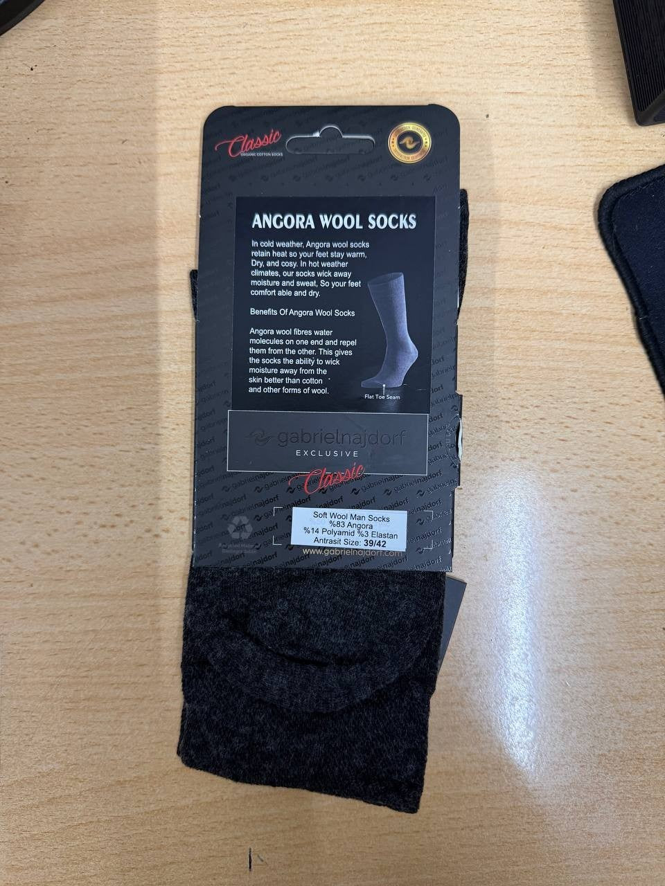 Gabriel Najdorf Exclusive Classic - Schwarze und Graue Angora Wollsocken, Größe