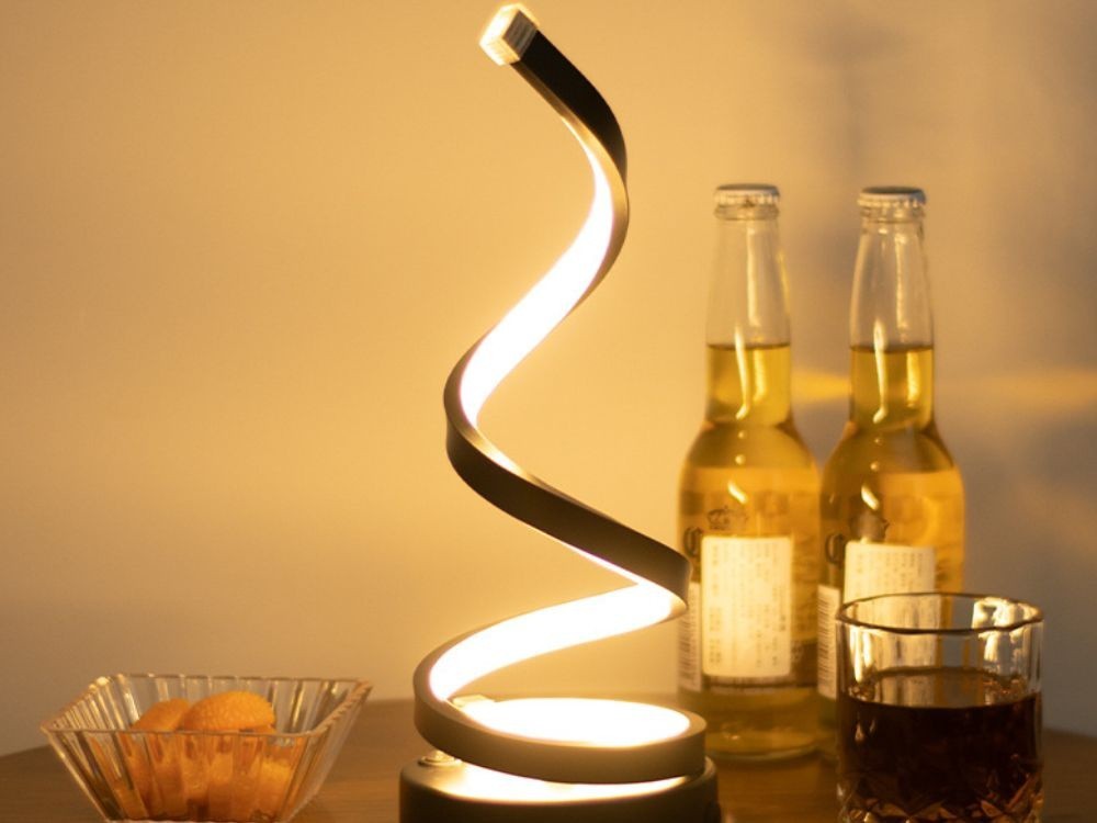 LED Spiral Tischlampe Dimmbar mit 3 Lichtfarben – USB Nachttischlampe für Schlafzimmer, Schreibtisch und Wohnzimmer