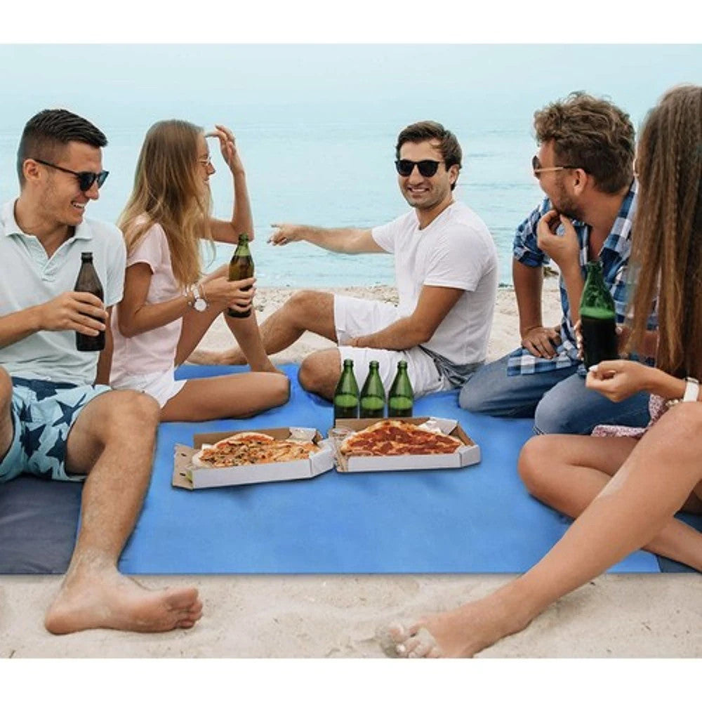 XXL Stranddecke 208x208 cm Wasserdicht – Picknickdecke mit Heringen & Tasche