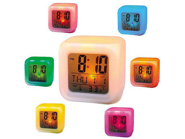 LED Digital Wecker mit LCD Display, Thermometer, Kalender und 7 Farben Farbwechsel Alarmuhr     8435507856041