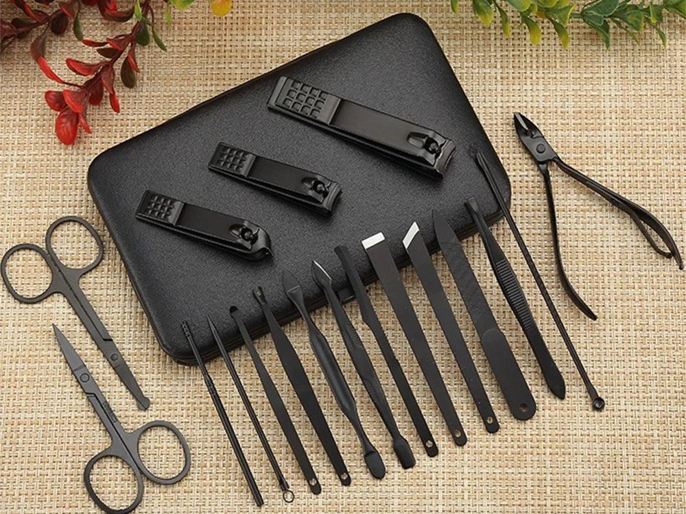 Maniküre Set 18-teilig – Nagelpflege Set mit Nagelknipser, Schere und Etui  5907451375853