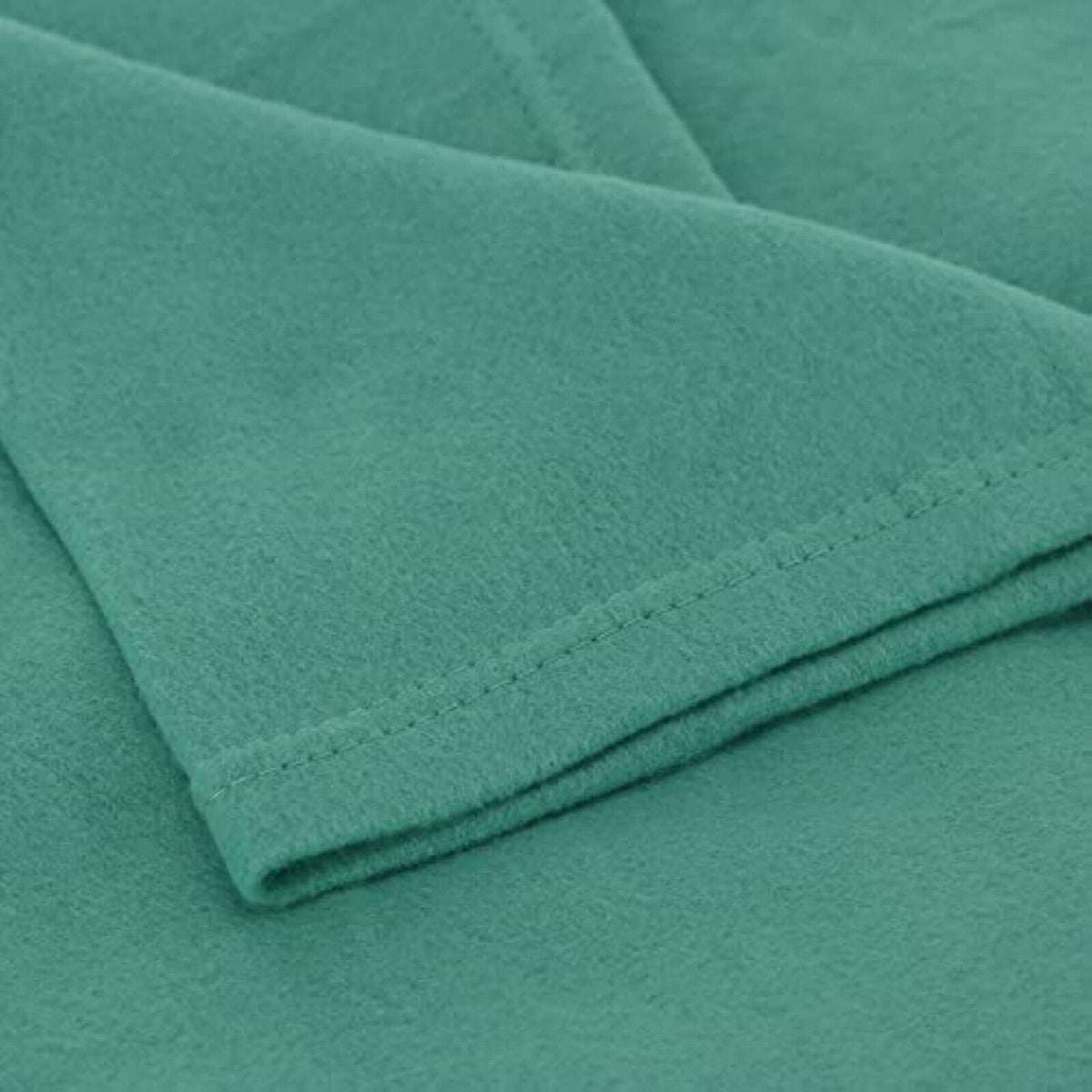 Weiche Kuscheldecke 130x170 cm – Flauschige Polar Fleece Wohndecke aus 100% Polyester, Öko-Tex zertifiziert