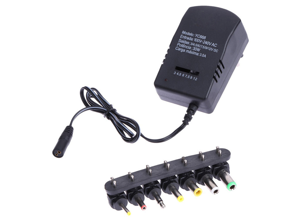 Universal Netzteil 3V–12V 30W mit 7 Adaptersteckern – Regelbares Ladegerät
