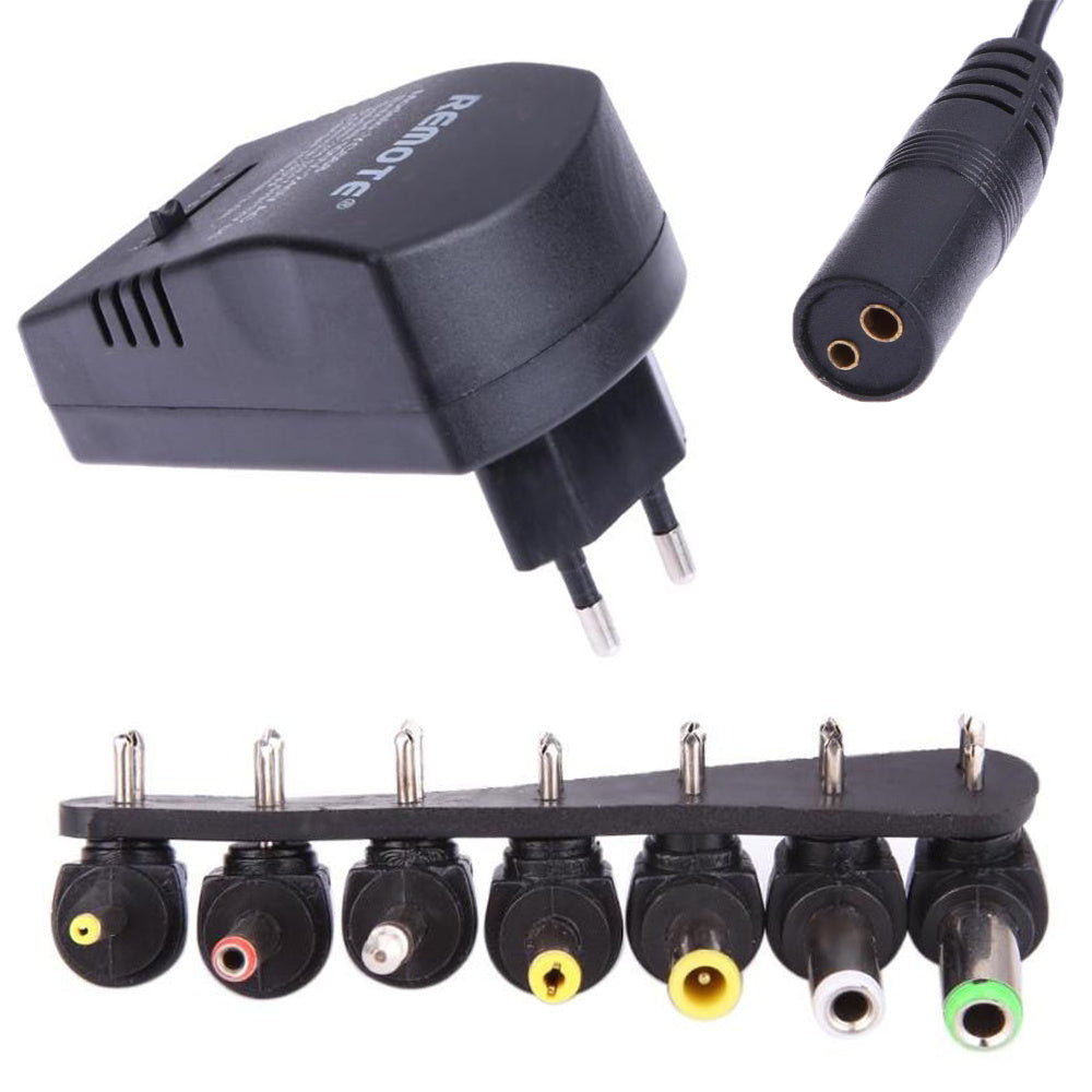 Universal Netzteil 3V–12V 30W mit 7 Adaptersteckern – Regelbares Ladegerät